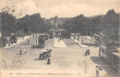 Lyon - La Place Carnot Et Monument De La Republique -
																					69000 Lyon
																			