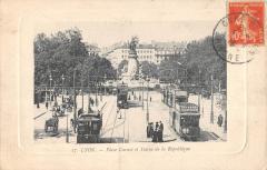 Lyon - Place Carnot Et Statue De La Republique -
																					69000 Lyon
																			