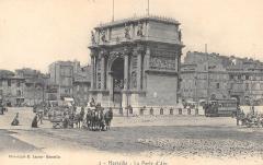 Marseille - La Porte D'Aix - Attelage à Marseille
