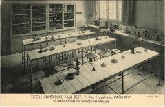 Carte postale ancienne Ecole Supérieure Paul-Bert - Le Laboratoire de Sciences Naturelles
                                                                     à Paris 14e
                                