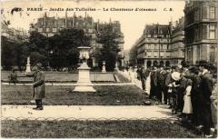 Paris 1e - Le Charmeur d'Oiseaux à Paris 1er