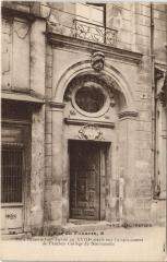 Paris - Rue du Fouarre, 8 à Paris