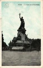Paris 11e - La Statue de la République à Paris 11e