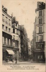 Carte postale ancienne Carrefour Pirouette, Ancien emplacement du Pilori des Halles
                                                                     à Paris 1er
                                
