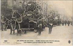 Les Zeppelins Sur Paris Les Funerailles nationales des victimes -
													75 Paris
												