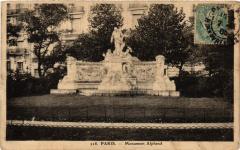 Monument Alphand à Paris 16e