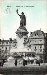 Paris 11e - Statue de la République à Paris 11e