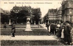 Paris 1e - Le Charmeur d'Oiseaux à Paris 1er