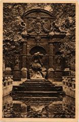 Paris 6e Paris-Fontaine Médicis à Paris 6e