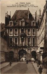 Paris 4e - La Rue de la Birague -
																					75004 Paris 4e
																			