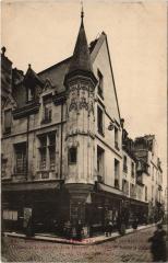 Paris 3e - Tourelle et logis construit en 1528 à Paris 3e