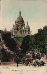 Montmartre - Square Saint-Pierre à Paris 18e
