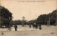 Carte postale ancienne Bois de Boulogne - Porte Dauphine
                                                                     à Paris 16e
                                