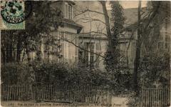 Carte postale ancienne Vue de face du pavillon habité par Jean-Jacques Rousseau - Quai de Passy
                                                                     à Paris 16e
                                