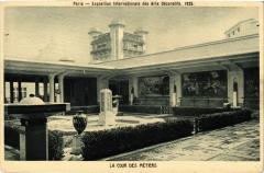 Paris Expo 1925 La Cour des Metiers