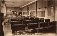 Paris 5e - Ecole Normale d'Institutrices - Salle de Dessin à Paris 5e