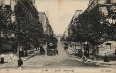 Avenue Victor-Hugo à Paris 16e