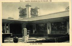 Paris Expo 1925 La Cour des Metiers