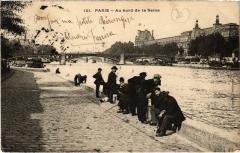 Paris 1e - Au bord de la Seine à Paris 1er