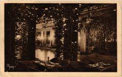 Paris 8e Les pergolas fleuries à Paris 8e