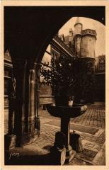 Paris 5e-Musée de CLuny-Cour d'honneur à Paris 5e