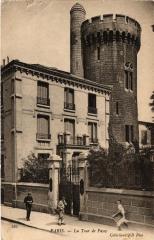 Carte postale ancienne La Tour de Passy
                                                                     à Paris 16e
                                