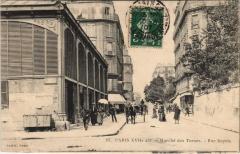 Marché des Ternes - Rue Bayen à Paris 17e