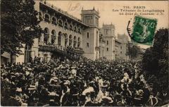 Carte postale ancienne Les Tribunes de Lonchamps un jour de Courses
                                                                     à Paris 16e
                                