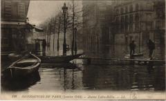 Carte postale ancienne Inondations de Paris (Janvier 1910) - Avenue Ledru-Rollin
                                                                     à Paris 12e
                                