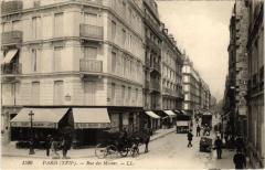 Rue des Moines à Paris 17e