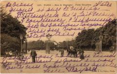 Carte postale ancienne Bois de Boulogne - Porte Dauphine
                                                                     à Paris 16e
                                