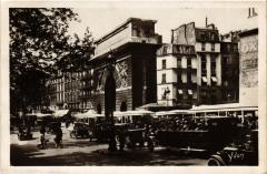 Paris 10e - Les Boulevards et la Porte Saint-Martin à Paris 10e