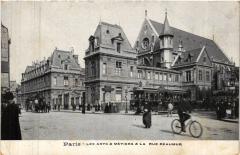 Paris 3e Paris-Les Arts & Métiers & La Rue Réaumur -
																					75003 Paris 3e
																			