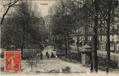 Paris 11e Sqaure Parmentier à Paris 11e