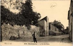 Carte postale ancienne Montmartre - Rue des Saules
																	 à Paris 18e
								