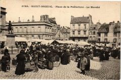 Saint-Brieuc-Place de la Préfecture-Le Marché à Saint-Brieuc