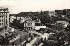 Chatel-Guyon Place Brosson - Theatre - Casino