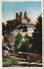 Saint-Nectaire et son Eglise à Saint-Nectaire