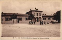 Charbonnieres-les-Vieilles La Mairie et les Ecoles