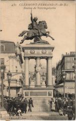 Clermont Ferrand Statue de Vercingetorix à Clermont-Ferrand