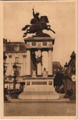 Clermont Ferrand Statue de Vercingetorix à Clermont-Ferrand