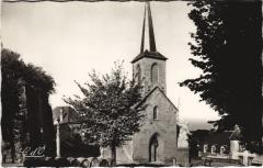 La Tour-d'Auvergne Place de l'Eglise à La Tour-d'Auvergne
