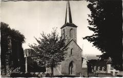 La Tour-d'Auvergne Place de l'Eglise à La Tour-d'Auvergne