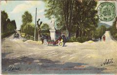 Bourg-Lastic Town Scene with a Statue à Bourg-Lastic