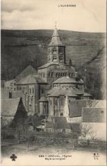 Orcival L'Eglise à Orcival