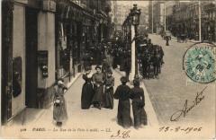 Paris 2e Rue de la paix a midi à Paris 2e