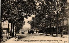 Paris 12e Le Boulevard Diderot vers la Gare de Lyon à Paris 12e