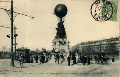 Carte postale ancienne Monument élevé aux Aéronautes du Siège de Paris
                                                                     à Paris 17e
                                