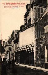 Paris (4e) Encorbellement du 12 de la Rue de Turenne. à Paris 4e