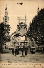 Magic-City - La porte monumentale à Paris 7e